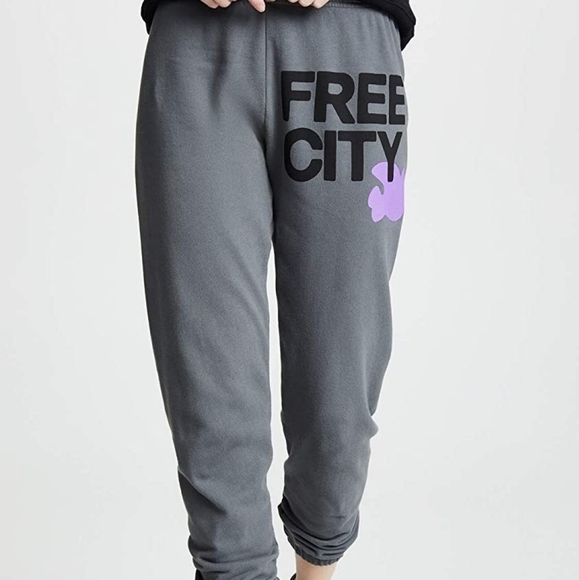 FREECITYLARGE gry w/ black FREECITY & purple dove - Picture 1 of 11